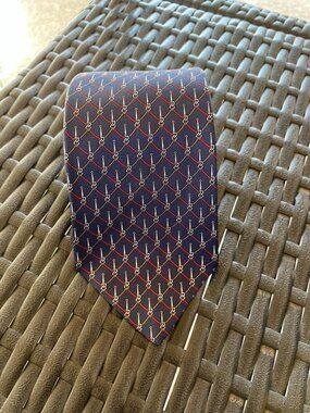 Vintage Bill Blass All Silk Tie Navy Horse Bit Equestrian Chain Pattern Designer